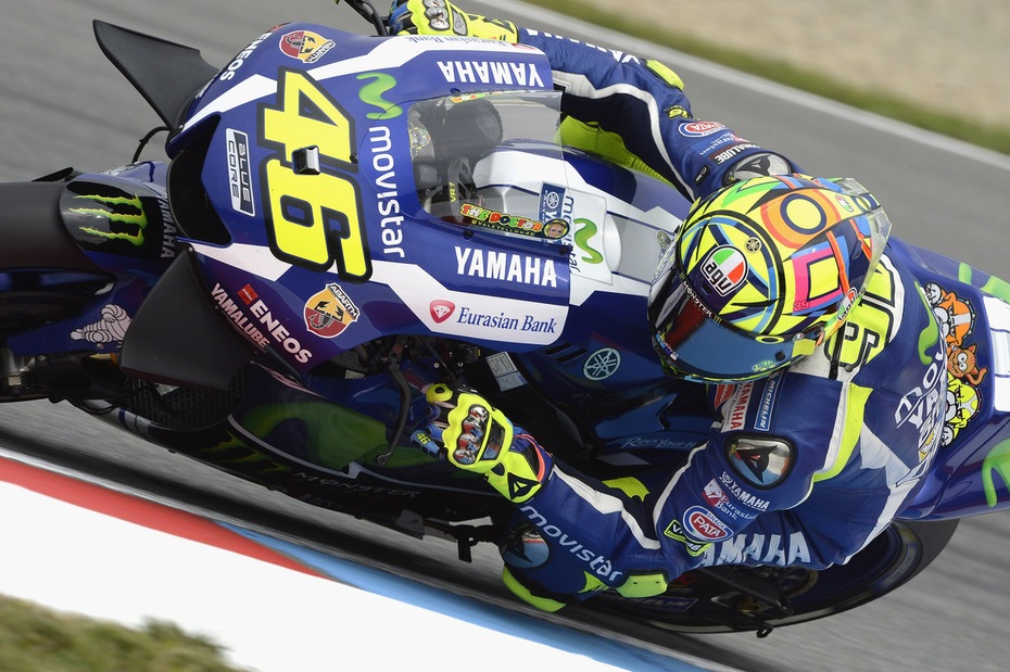 MotoGp, Silverstone: il bis di Rossi a 5,50