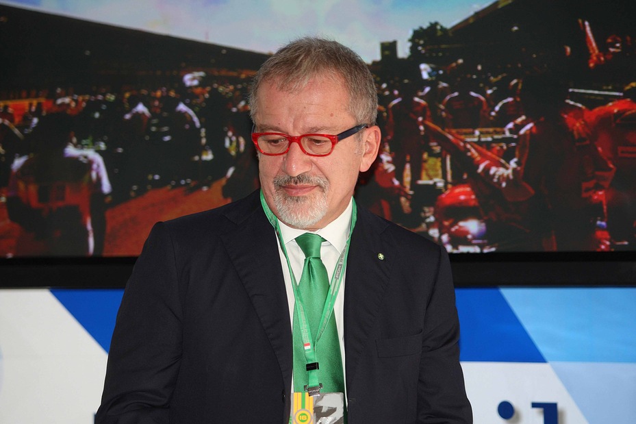 Maroni: «Da milanista scettico sui cinesi»