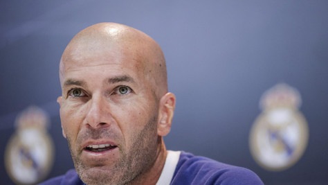Zidane: «Blocco del mercato, scelta assurda»