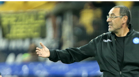 Champions League Napoli, Sarri cuore d'oro: «Una vittoria per mia moglie»
