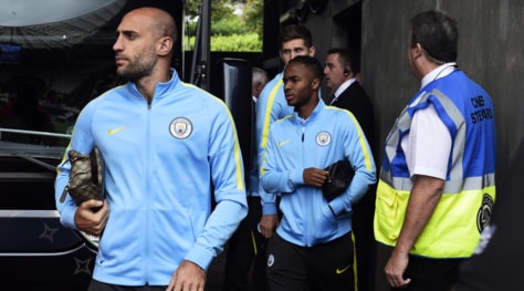Manchester City, Zabaleta: «Con Guardiola wifi vietato»