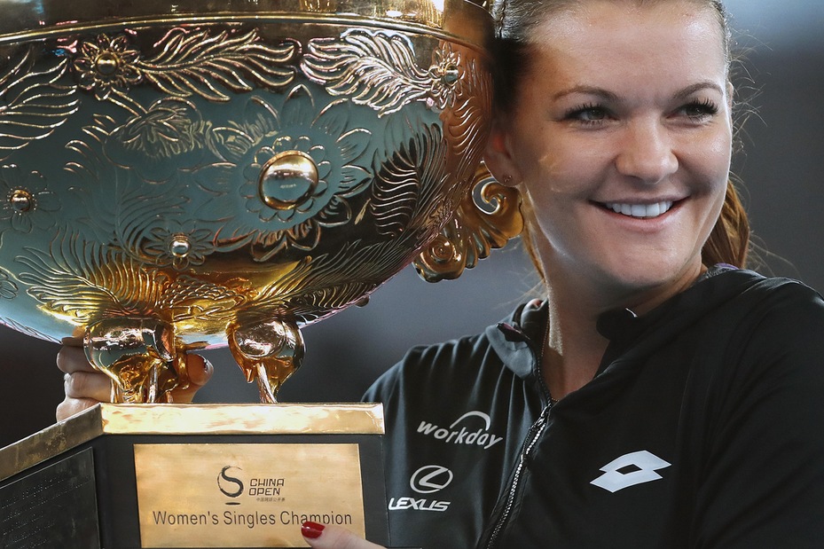 Tennis, Wta Pechino: trionfo Radwanska, Konta ko