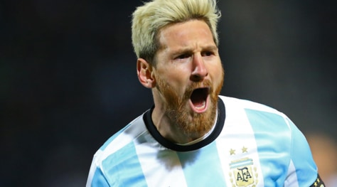 Passarella: «Argentina, bisogna togliere la fascia di capitano a Messi»