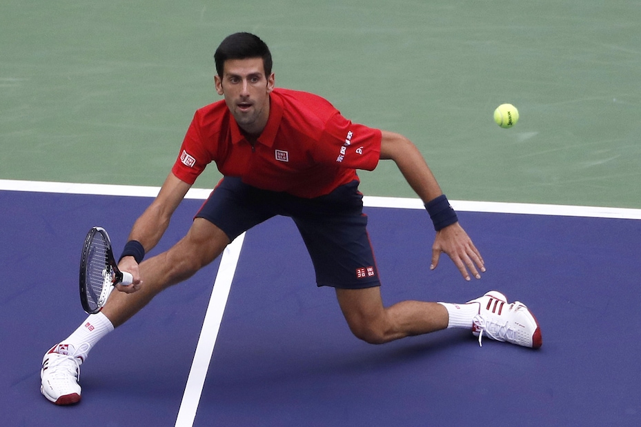 Shanghai, Djokovic trema ma va in semifinale
