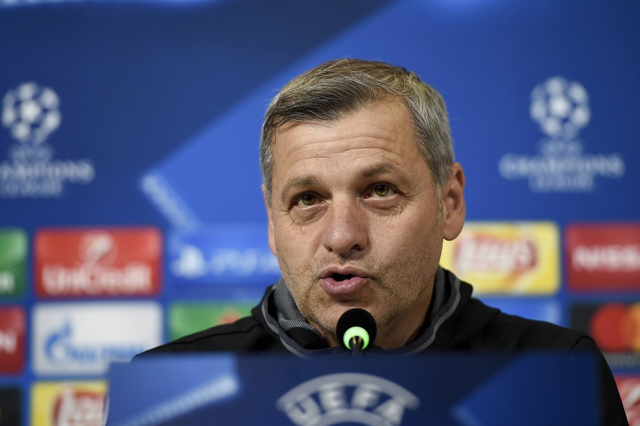 Lione, Genesio: «Contro la Juventus con fiducia»