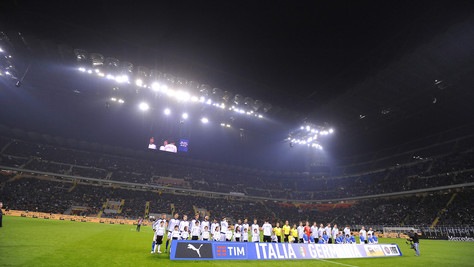 Italia-Germania, fischi all'inno tedesco ma gli azzurri applaudono