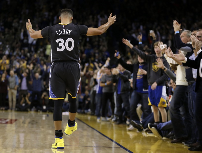 Curry travolge i Suns, Gallinari e Belinelli ko