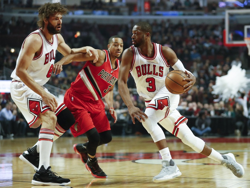 Wade affonda gli Spurs, Warriors inarrestabili