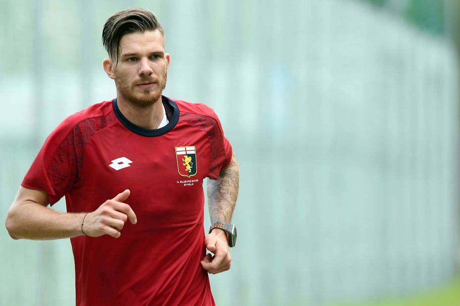 Calciomercato Bari-Genoa: svolta per Fiamozzi Calciomercato Bari-Genoa: svolta per Fiamozzi