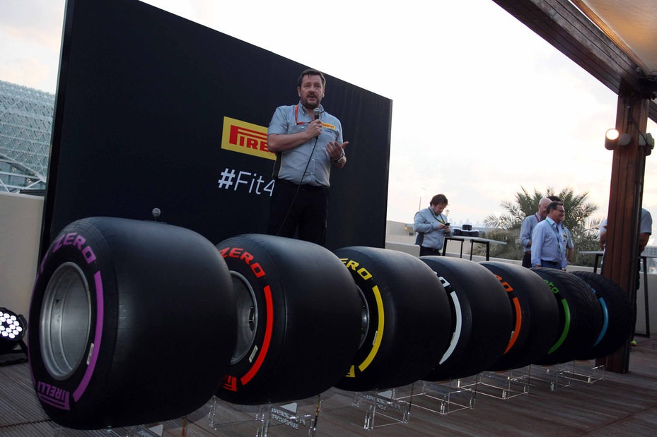 F1 Pirelli, Hembery: «Strategie nascoste a Barcellona»