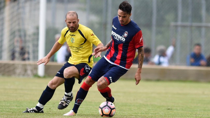 Calciomercato Bari, Salzano a titolo definitivo dal Crotone