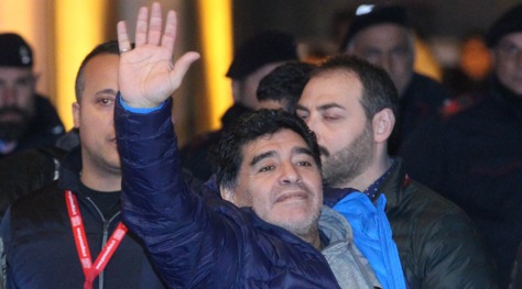 Maradona è già a Madrid: «Andiamo a veder vincere il Napoli»