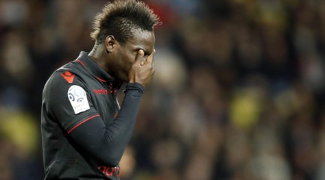Nizza, Balotelli fa arrabbiare i compagni: «Deve impegnarsi di più»