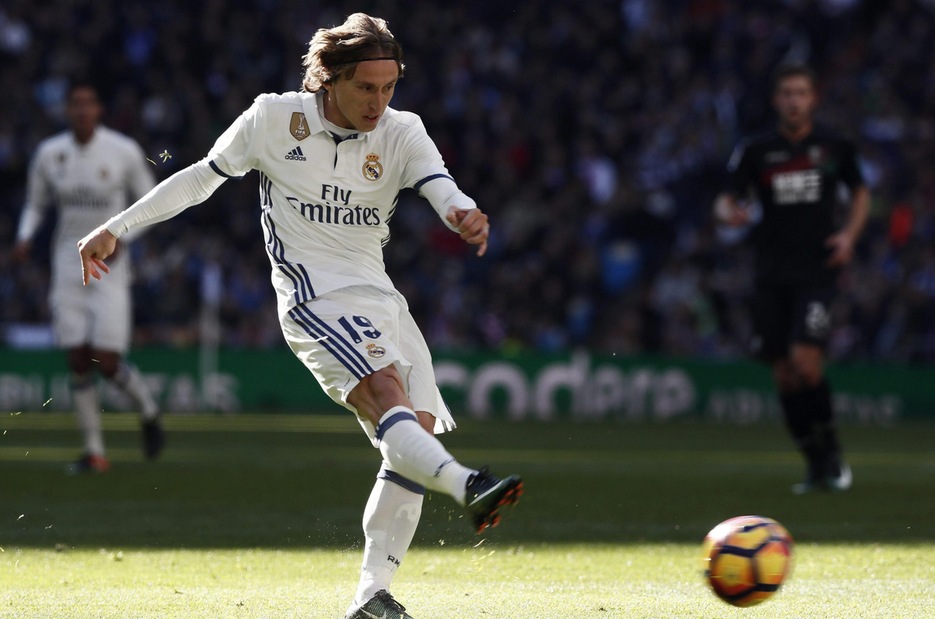 Real Madrid, Modric: «Sarà lotta a centrocampo»