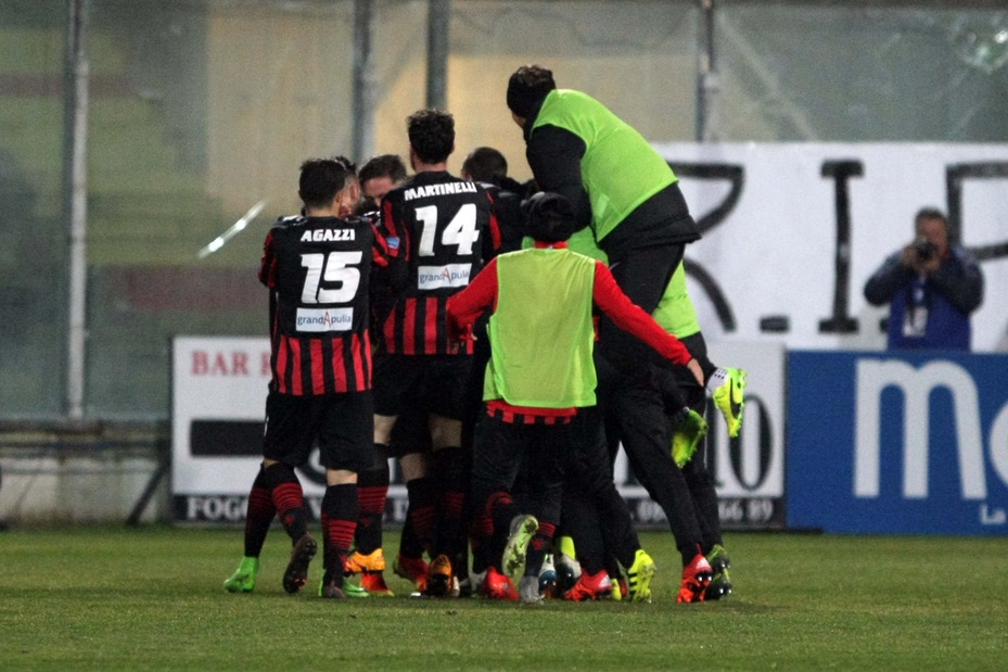 Lega Pro Il Foggia batte il Matera 3-1 e tiene il passo del Lecce