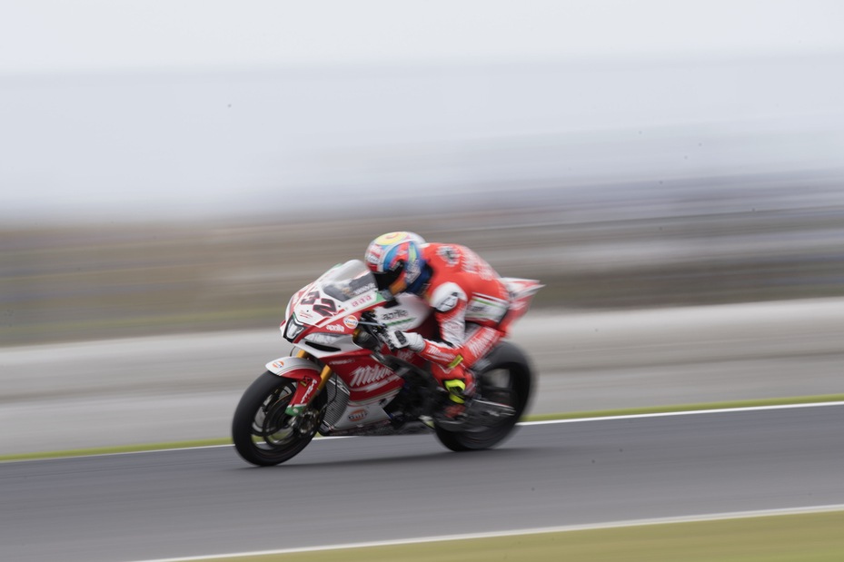 SBK Aprilia, Savadori: «Caduta molto pesante» SBK Aprilia, Savadori: «Caduta molto pesante»