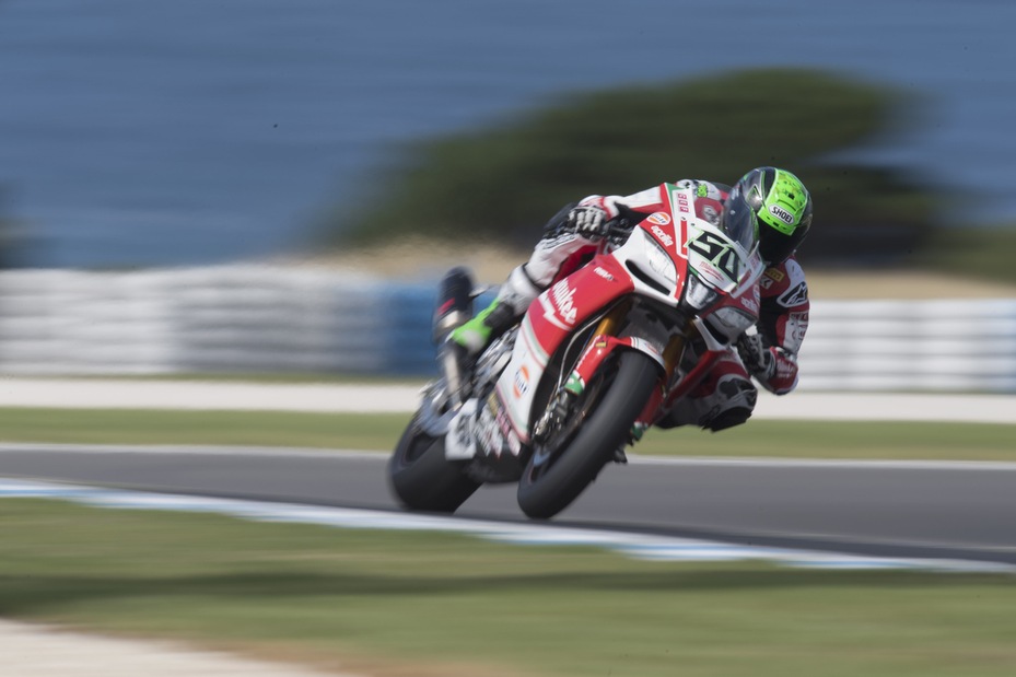SBK Milwaukee Aprilia, Laverty: «Partenza in salita» SBK Milwaukee Aprilia, Laverty: «Partenza in salita»