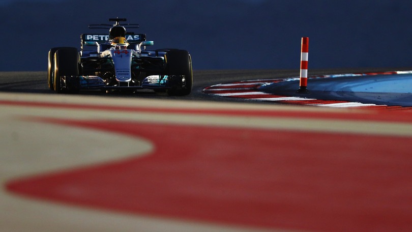 F1 Bahrain: imprendibile Bottas, è in pole! Vettel terzo, Kimi quinto