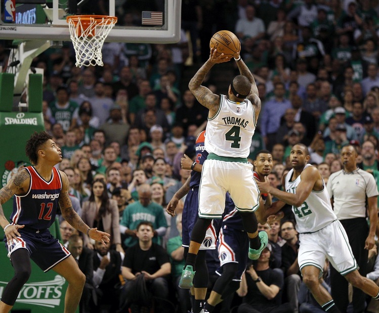 Thomas travolge Washington, Warriors sull'1-0