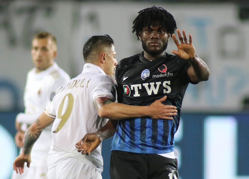 All'asta la maglia di Kessie