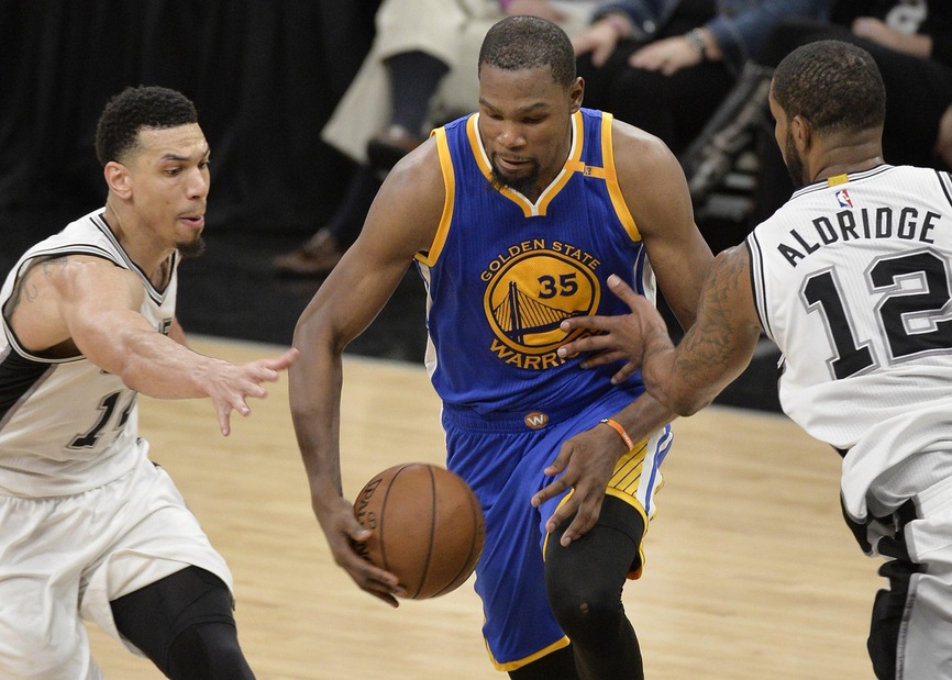 Durant sbanca San Antonio, Golden State sul 3-0