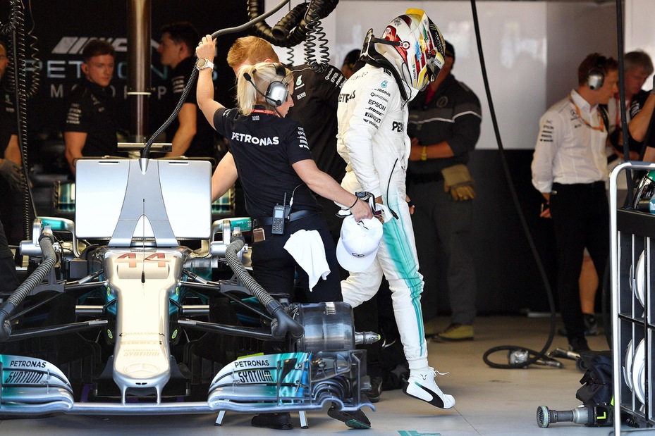 F1 Mercedes, Hamilton: «Weekend finito»