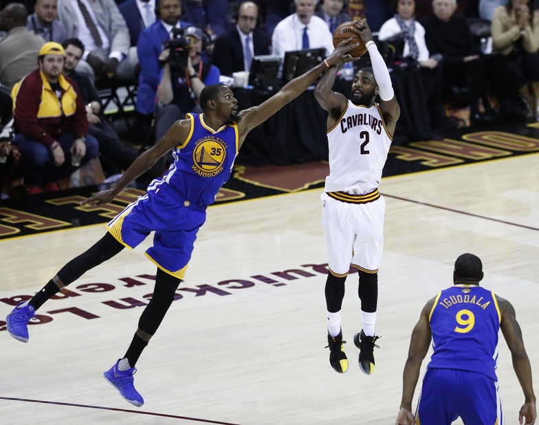 Durant gela Cleveland, Golden State sul 3-0 Durant gela Cleveland, Golden State sul 3-0