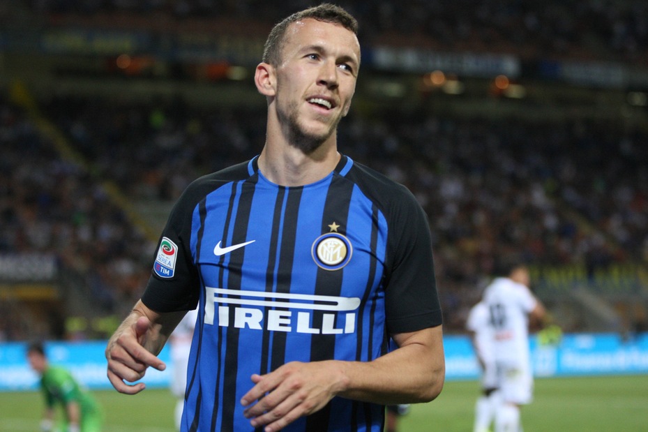 Calciomercato, Inter no a Mourinho: rinnovo per Perisic