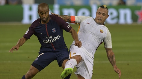 Twitter, la Roma scherza col Psg: «Meglio voi che il Manchester»