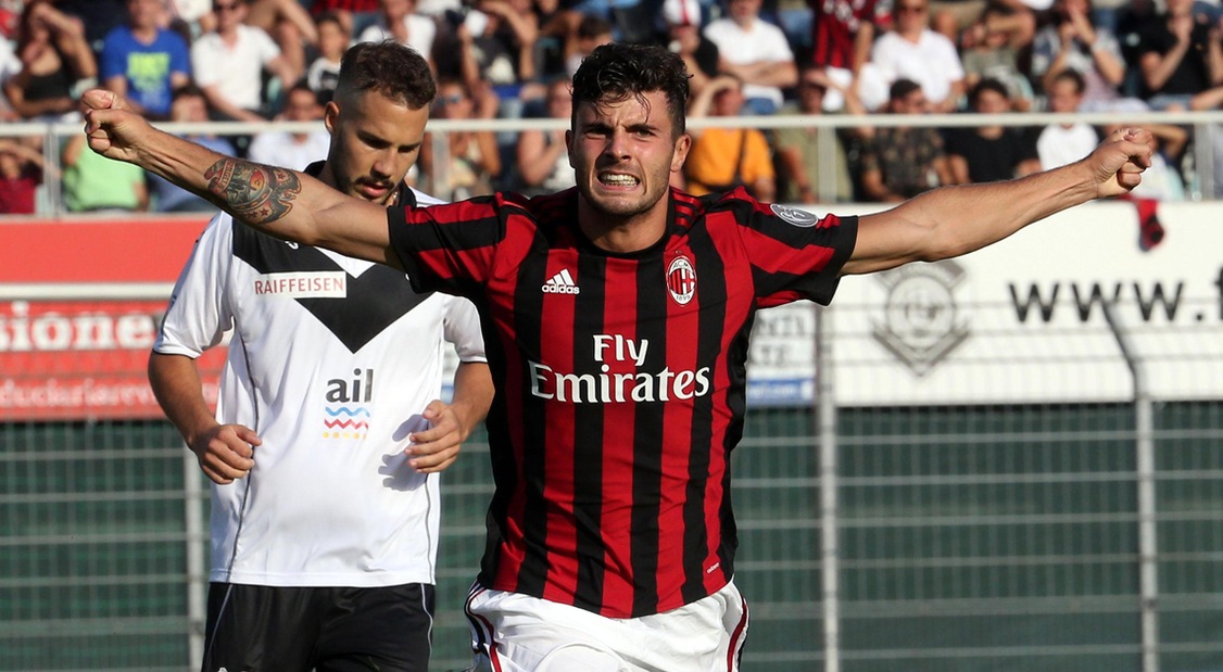 Calciomercato, il Crotone aspetta il baby Cutrone Calciomercato, il Crotone aspetta il baby Cutrone