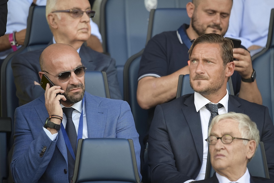 Roma, Monchi: «Non prenderemo un altro difensore»