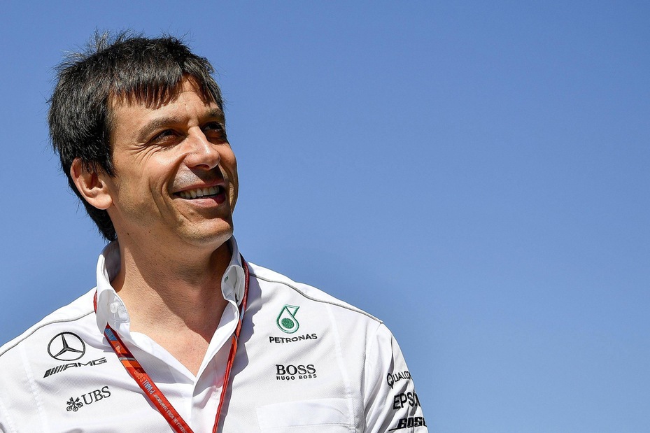F1 Mercedes, Wolff: «Piloti allo stesso livello»
