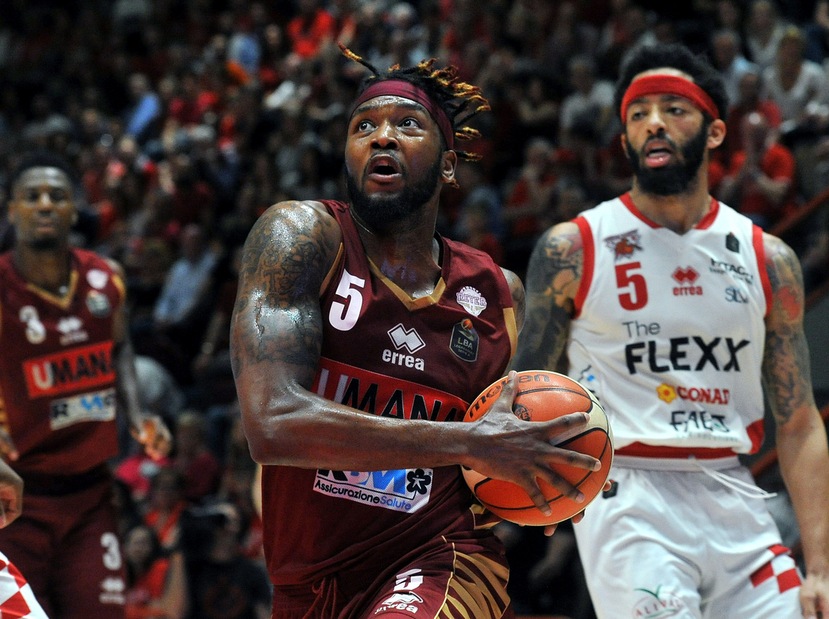 NBA, Julyan Stone firma con gli Charlotte Hornets