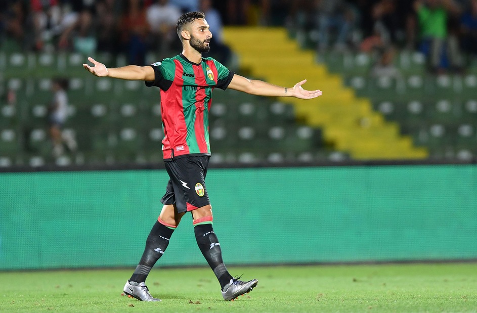 Calciomercato Cosenza, ufficiale: Varone ha firmato un biennale