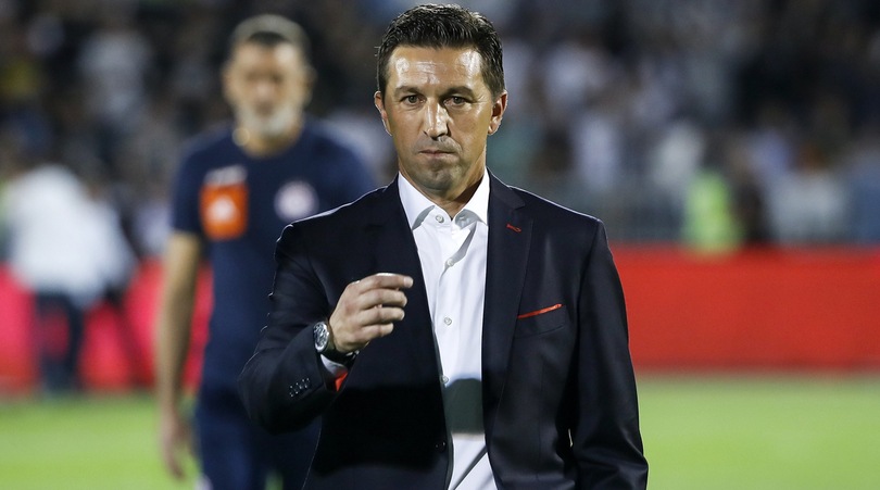 Juventus, Olympiacos shock: esonerato il tecnico Hasi