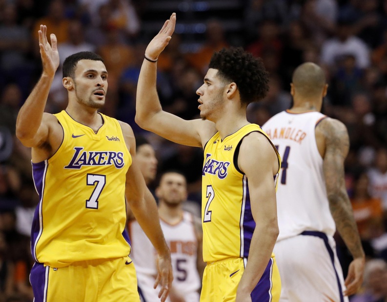 Ball esalta i Lakers, Thompson spegne i Pelicans Ball esalta i Lakers, Thompson spegne i Pelicans