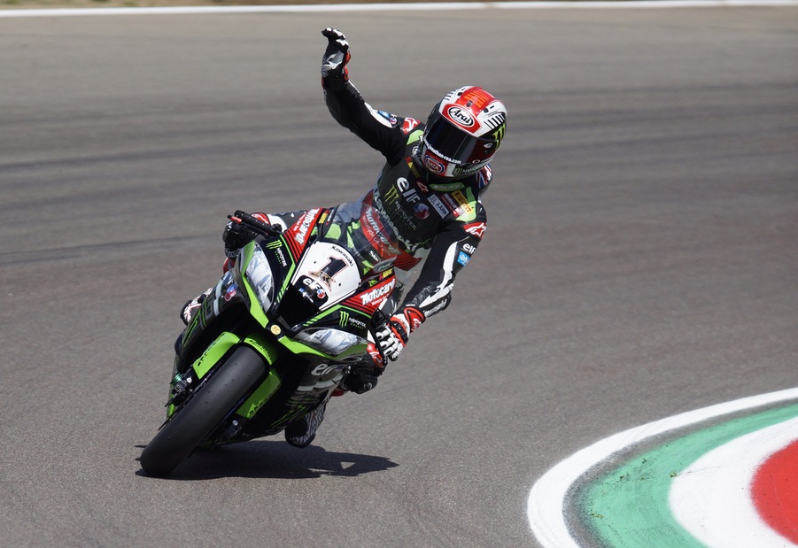 SBK Qatar, Gara 1 all'insaziabile Rea SBK Qatar, Gara 1 all'insaziabile Rea