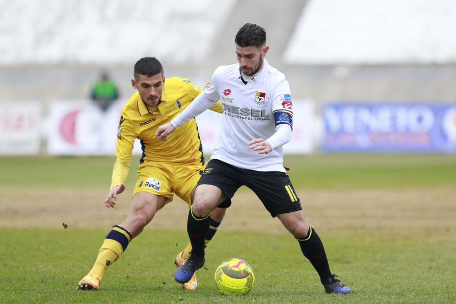 Calciomercato Salernitana, tesserato il difensore Popescu