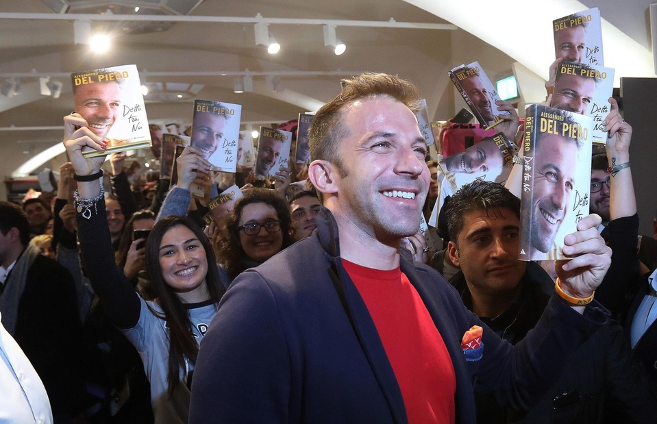 Del Piero alla presentazione del suo libro commenta Napoli-Juventus