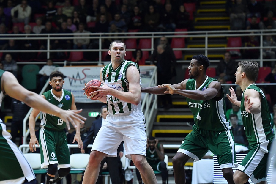 Fesenko non basta, Avellino ko in casa con Nanterre