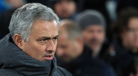 «Mourinho, ipotesi dimissioni. Manchester United in ansia». Il tecnico smentisce
