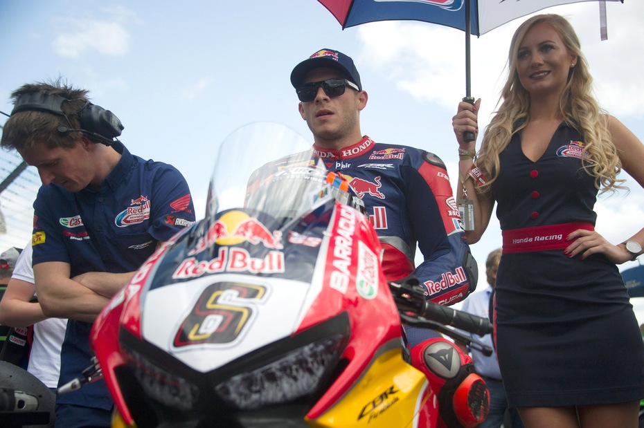 MotoGp, Bradl: «La pressione è altissima»