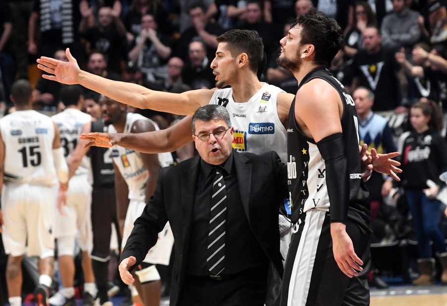 Alessandro Gentile su Instagram: "Mi scuso ma niente perbenismi"