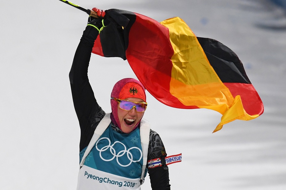 Biathlon: Dahlmeier concede il bis, male le azzurre