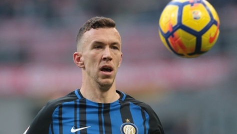 Serie A Inter, Perisic si ferma: distorsione alla spalla. A rischio per il Genoa