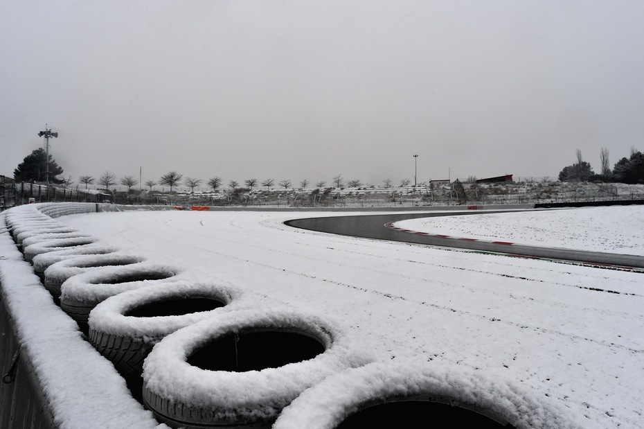 F1, test Barcellona: si gira solo il pomeriggio