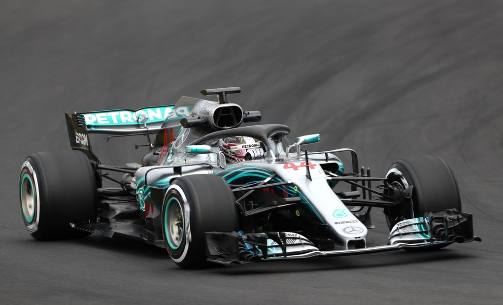 F1, test Barcellona: Hamilton spaventa tutti