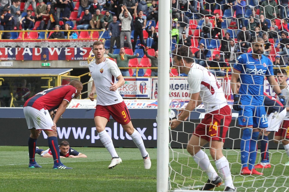Bologna-Roma 1-1: Dzeko risponde a Pulgar