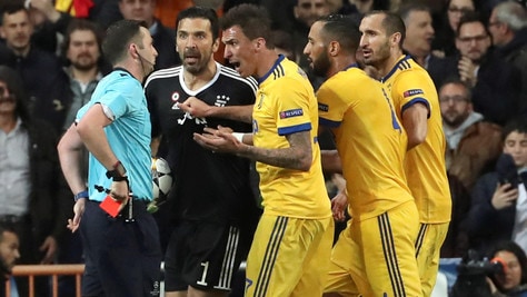 Dall'insensibile ai fruttini: ormai si parla come Buffon