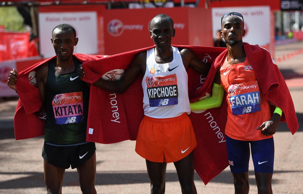Maratona Londra: vince il keniano Kipchoge, Farah terzo